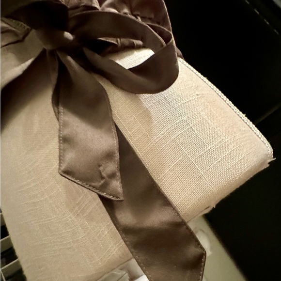 Anthropologie khaki/green lace and silk top - Picture 10 of 12